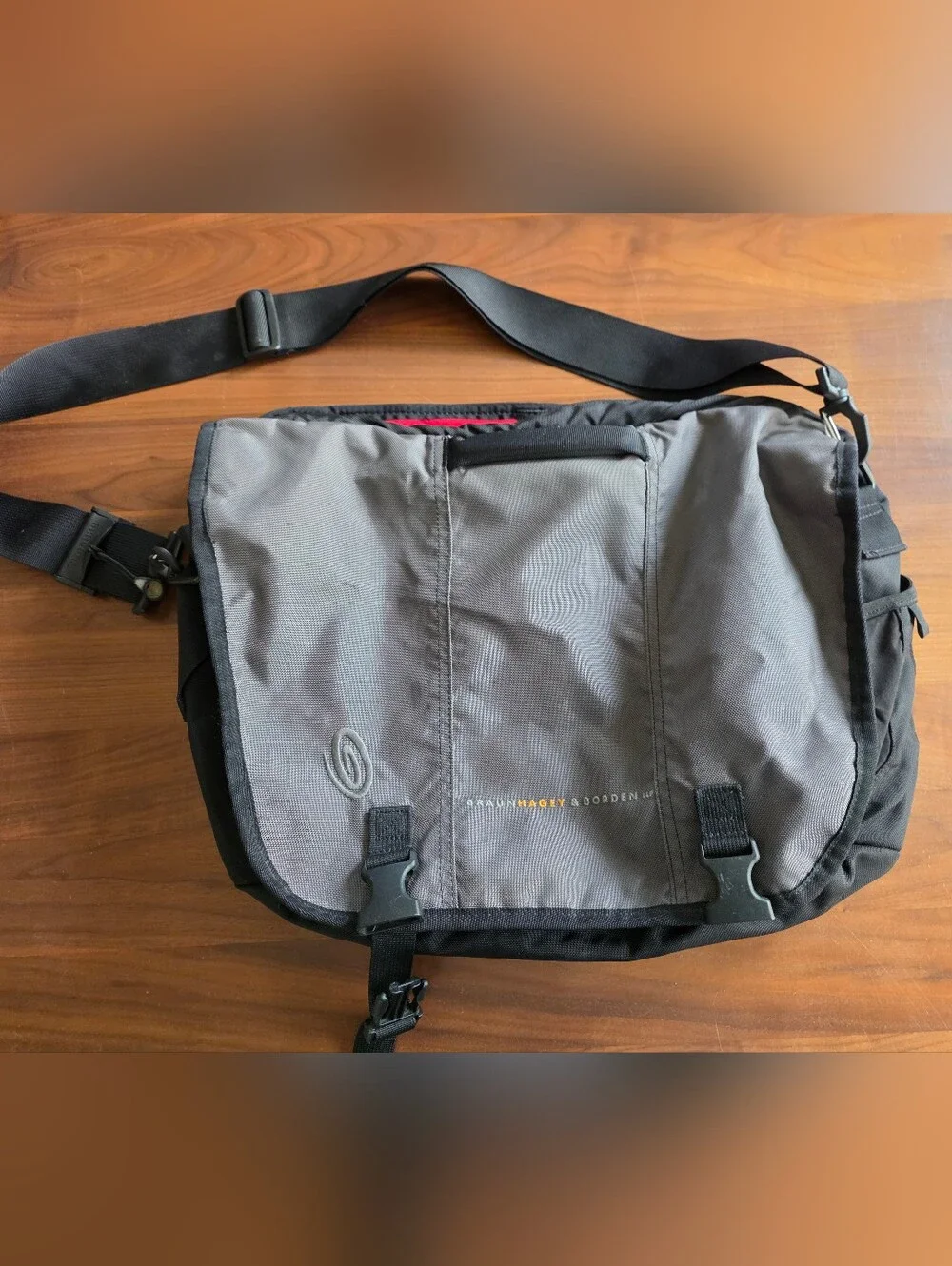 Timbuk2 Large Gray Black Messenger Padded Laptop Bag with Orange Rainfly